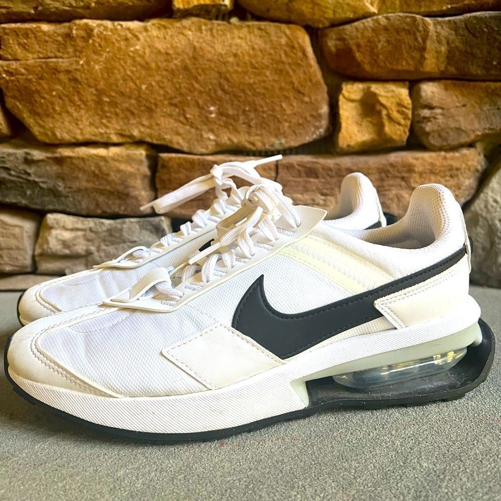 Nike Air Max Pre-day Sneaker